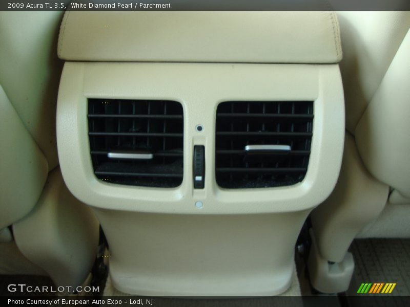 White Diamond Pearl / Parchment 2009 Acura TL 3.5