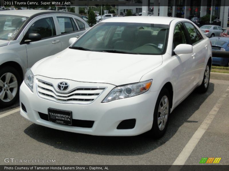 Super White / Ash 2011 Toyota Camry
