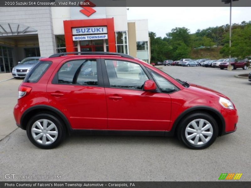 Vivid Red / Black 2010 Suzuki SX4 Crossover