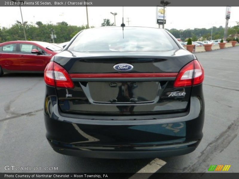 Black / Charcoal Black 2012 Ford Fiesta SE Sedan