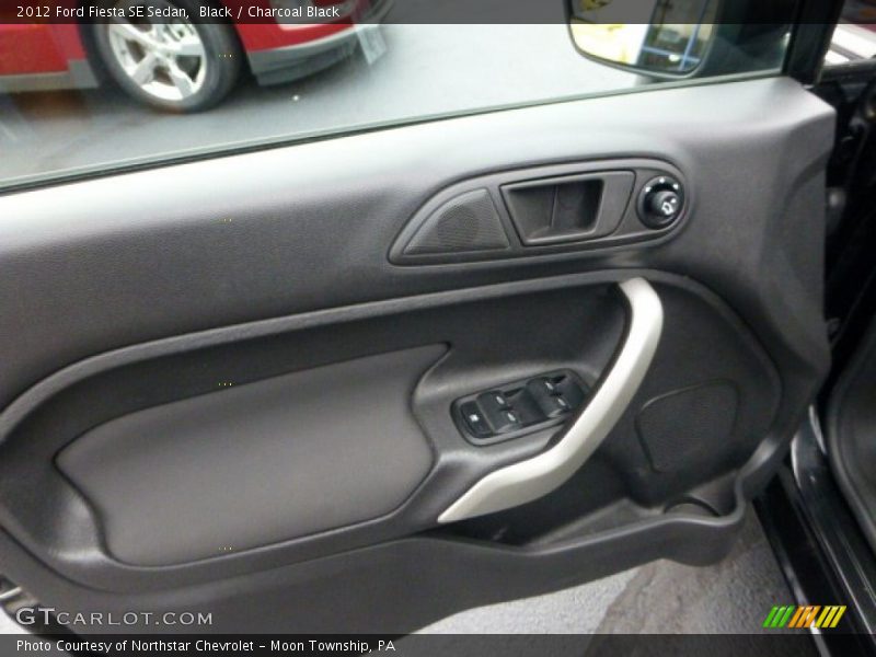 Black / Charcoal Black 2012 Ford Fiesta SE Sedan