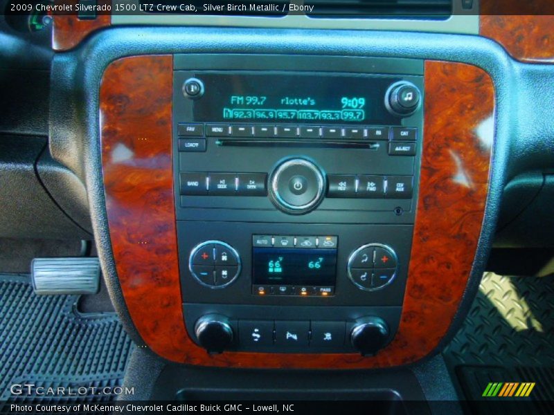 Controls of 2009 Silverado 1500 LTZ Crew Cab