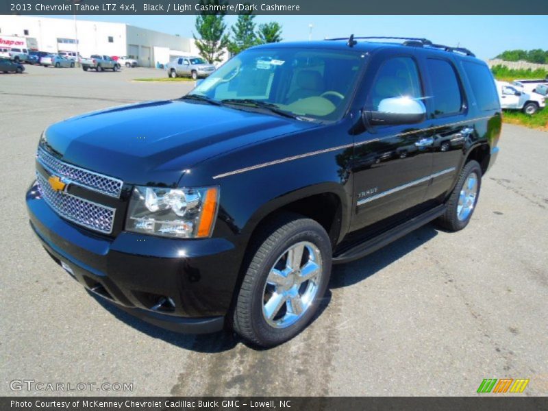 Front 3/4 View of 2013 Tahoe LTZ 4x4