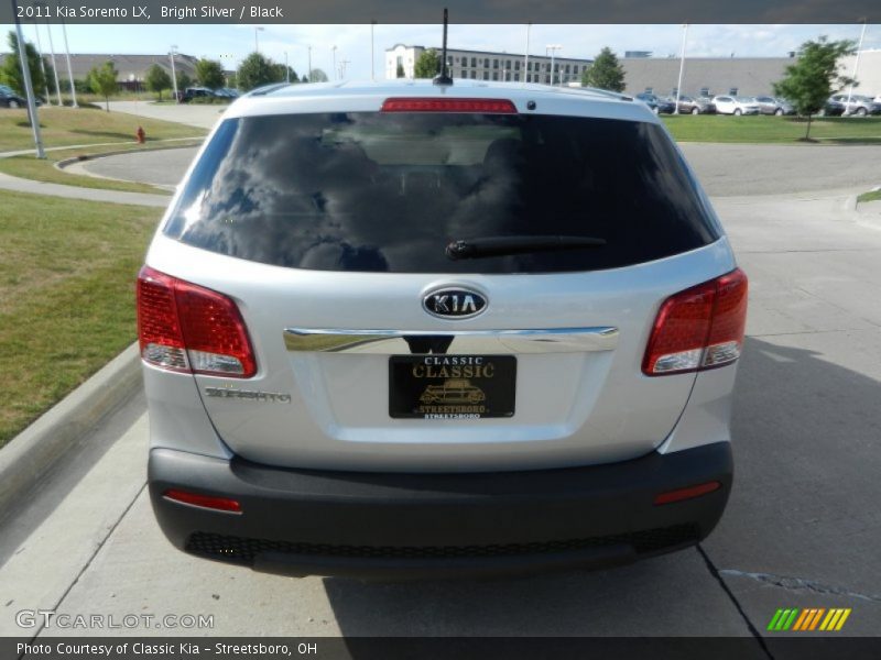 Bright Silver / Black 2011 Kia Sorento LX
