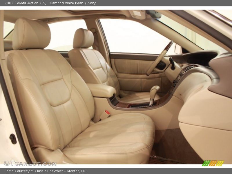Diamond White Pearl / Ivory 2003 Toyota Avalon XLS