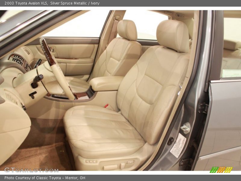 Front Seat of 2003 Avalon XLS