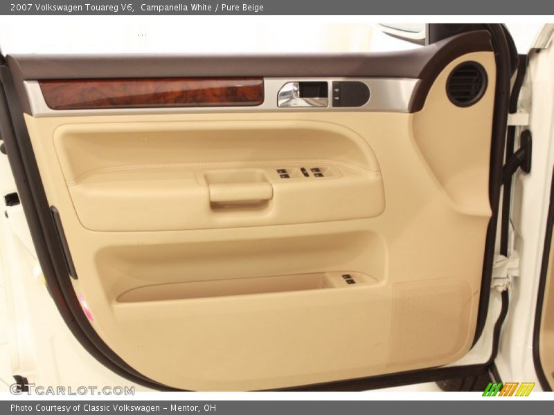 Campanella White / Pure Beige 2007 Volkswagen Touareg V6