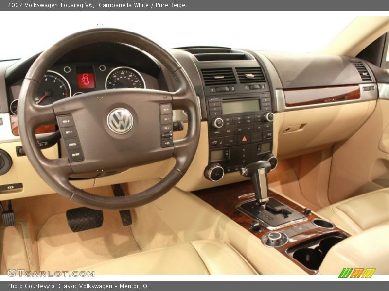 Campanella White / Pure Beige 2007 Volkswagen Touareg V6