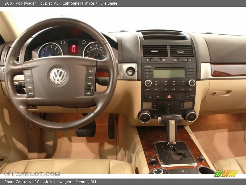 Campanella White / Pure Beige 2007 Volkswagen Touareg V6