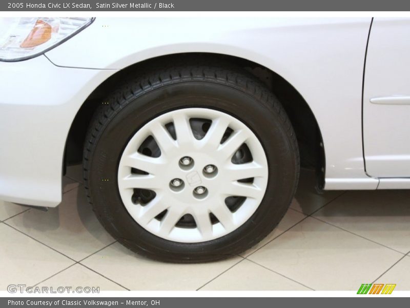 Satin Silver Metallic / Black 2005 Honda Civic LX Sedan