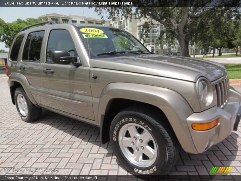Light Khaki Metallic / Light Taupe/Taupe 2004 Jeep Liberty Limited 4x4