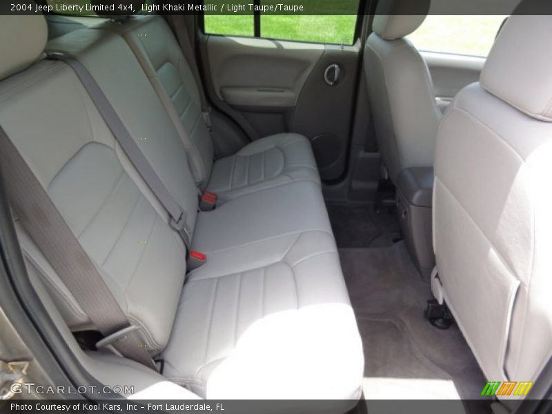 Light Khaki Metallic / Light Taupe/Taupe 2004 Jeep Liberty Limited 4x4