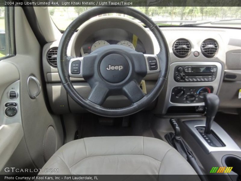 Light Khaki Metallic / Light Taupe/Taupe 2004 Jeep Liberty Limited 4x4