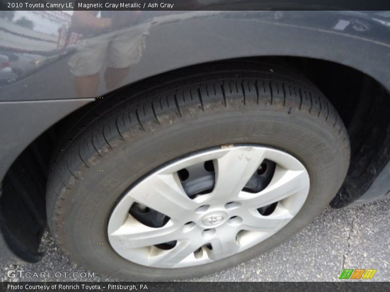 Magnetic Gray Metallic / Ash Gray 2010 Toyota Camry LE