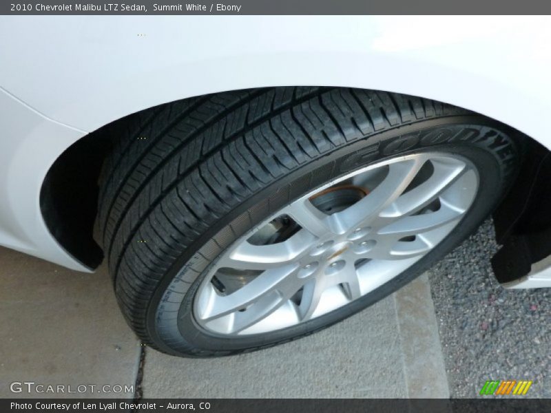 Summit White / Ebony 2010 Chevrolet Malibu LTZ Sedan