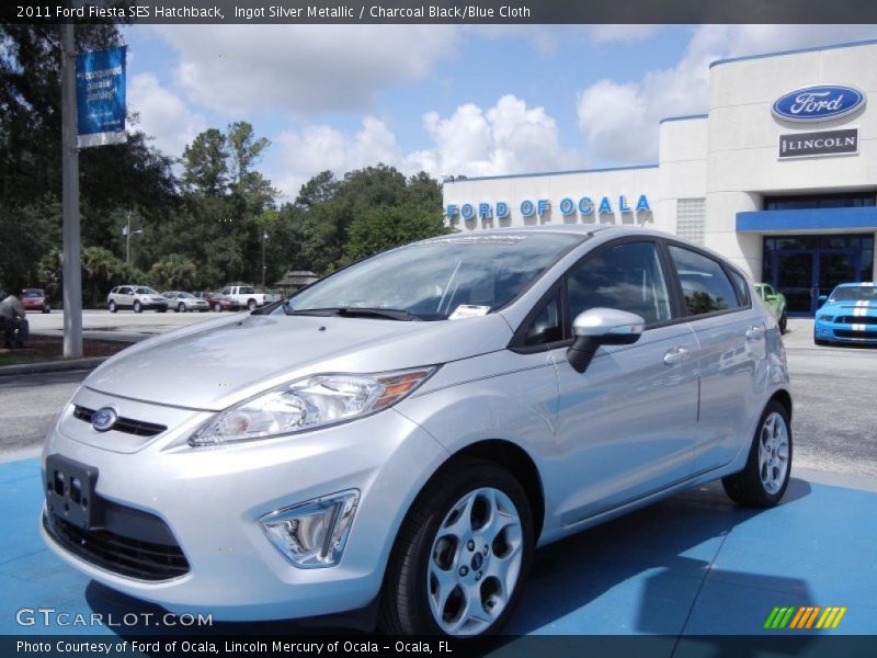 Ingot Silver Metallic / Charcoal Black/Blue Cloth 2011 Ford Fiesta SES Hatchback
