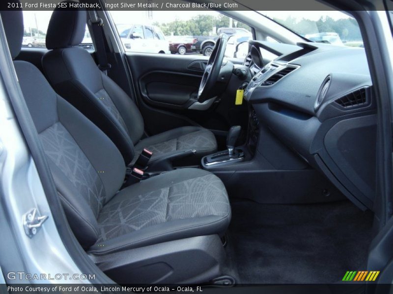 Ingot Silver Metallic / Charcoal Black/Blue Cloth 2011 Ford Fiesta SES Hatchback