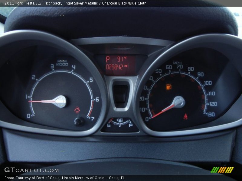 Ingot Silver Metallic / Charcoal Black/Blue Cloth 2011 Ford Fiesta SES Hatchback