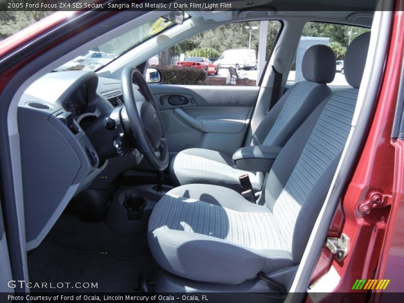 2005 Focus ZX4 SES Sedan Dark Flint/Light Flint Interior
