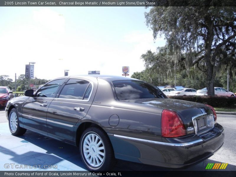 Charcoal Beige Metallic / Medium Light Stone/Dark Stone 2005 Lincoln Town Car Sedan