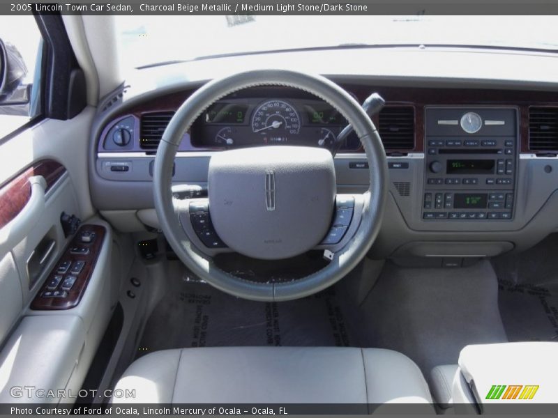 Charcoal Beige Metallic / Medium Light Stone/Dark Stone 2005 Lincoln Town Car Sedan