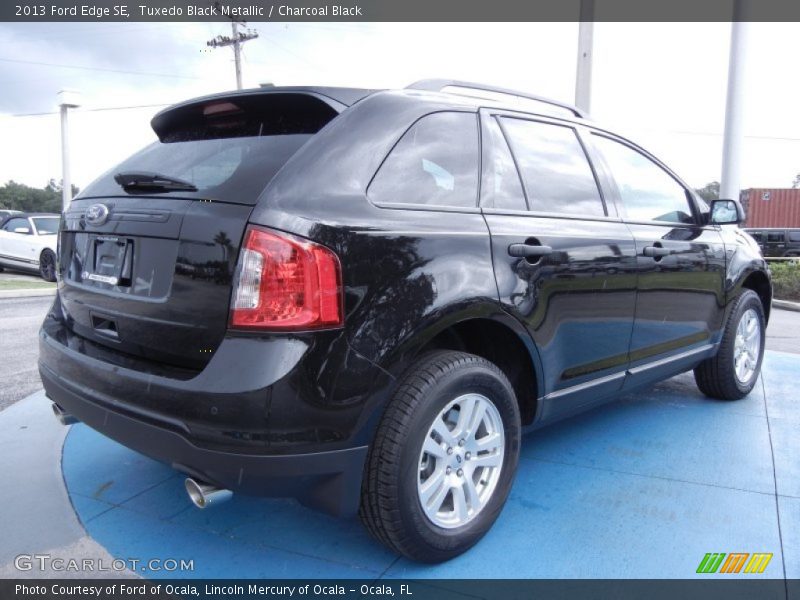 Tuxedo Black Metallic / Charcoal Black 2013 Ford Edge SE