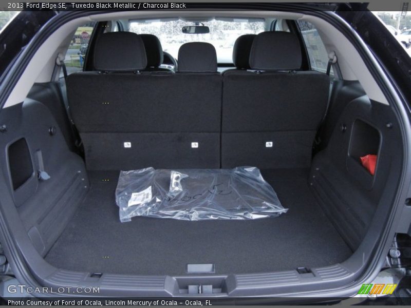 Tuxedo Black Metallic / Charcoal Black 2013 Ford Edge SE