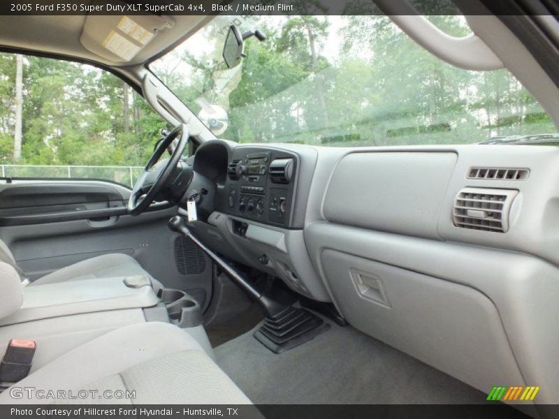 Black / Medium Flint 2005 Ford F350 Super Duty XLT SuperCab 4x4