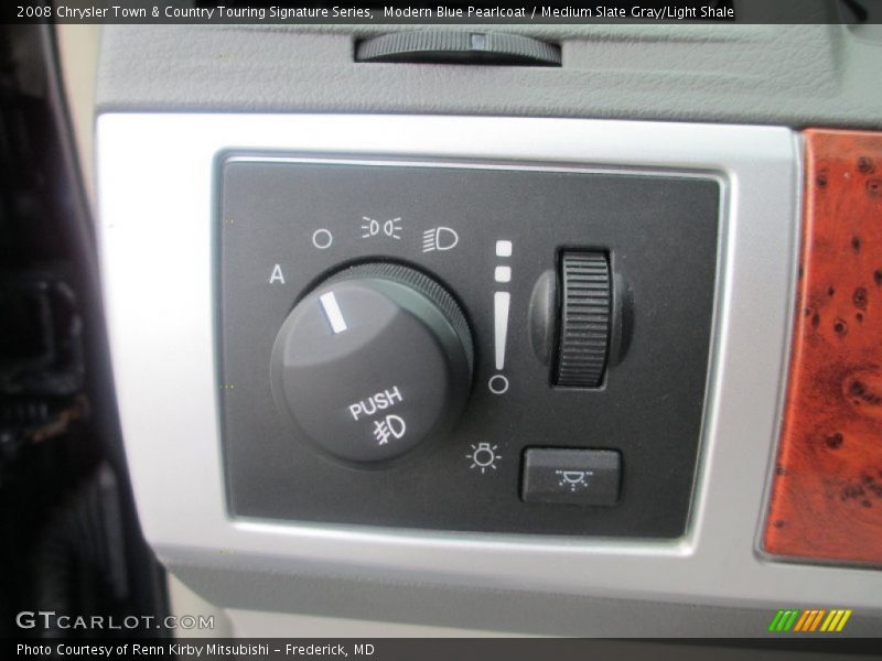 Modern Blue Pearlcoat / Medium Slate Gray/Light Shale 2008 Chrysler Town & Country Touring Signature Series