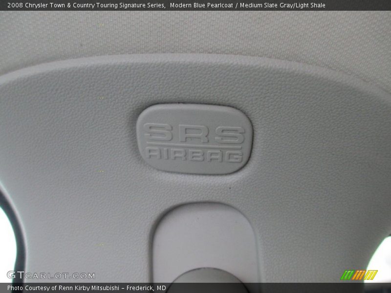 Modern Blue Pearlcoat / Medium Slate Gray/Light Shale 2008 Chrysler Town & Country Touring Signature Series