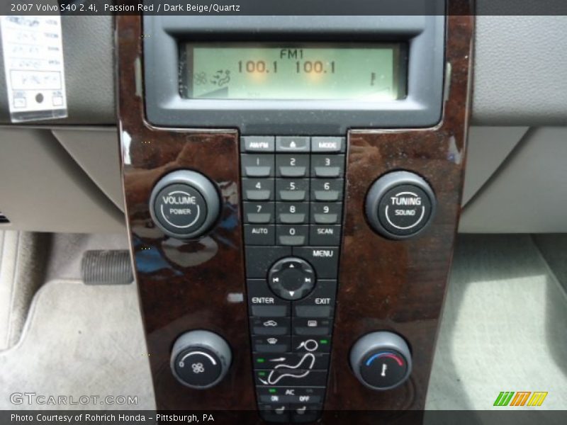 Passion Red / Dark Beige/Quartz 2007 Volvo S40 2.4i