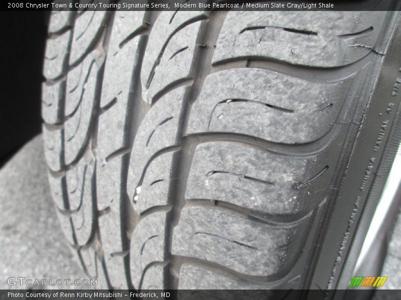 Modern Blue Pearlcoat / Medium Slate Gray/Light Shale 2008 Chrysler Town & Country Touring Signature Series