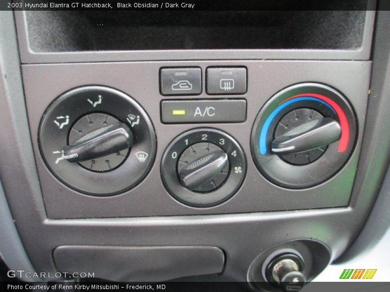 Controls of 2003 Elantra GT Hatchback