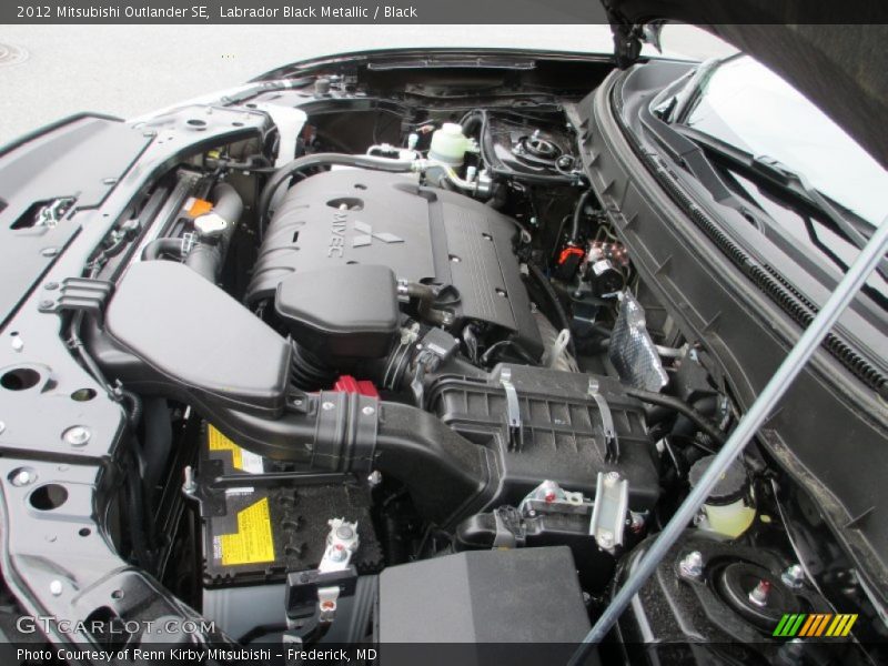 Labrador Black Metallic / Black 2012 Mitsubishi Outlander SE