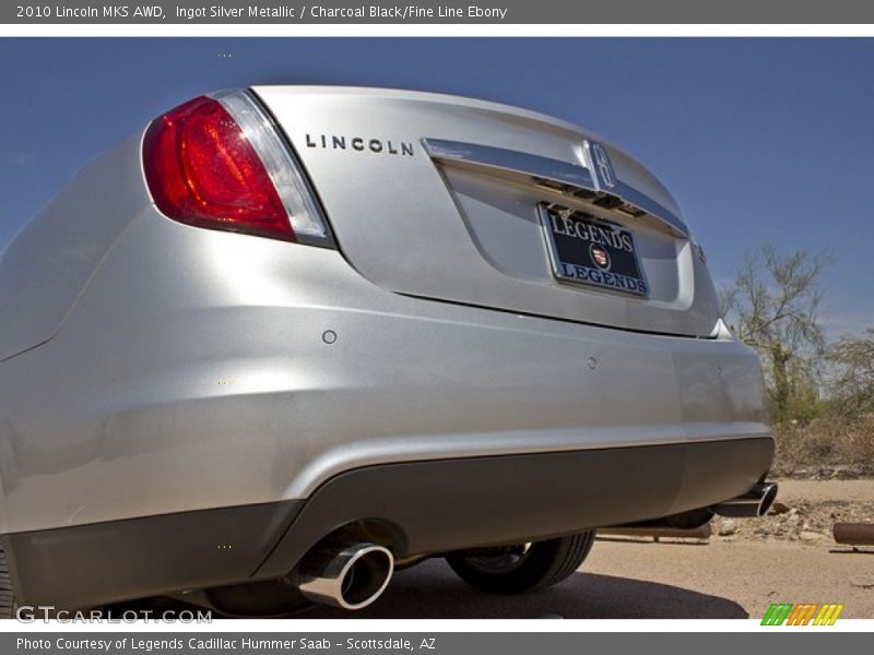 Ingot Silver Metallic / Charcoal Black/Fine Line Ebony 2010 Lincoln MKS AWD