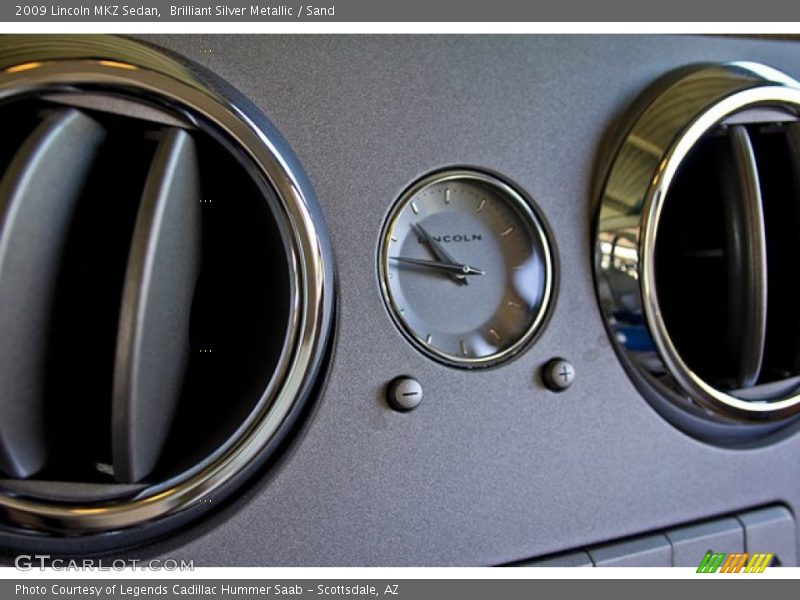 Brilliant Silver Metallic / Sand 2009 Lincoln MKZ Sedan
