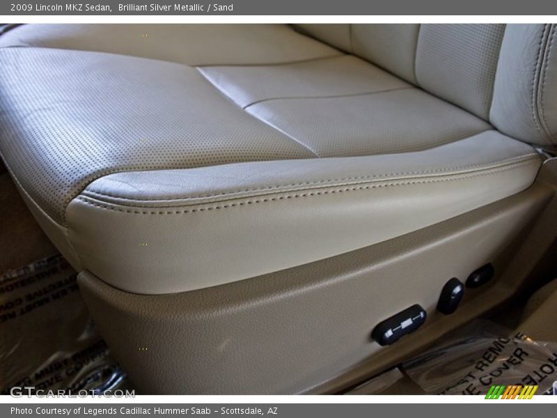 Brilliant Silver Metallic / Sand 2009 Lincoln MKZ Sedan