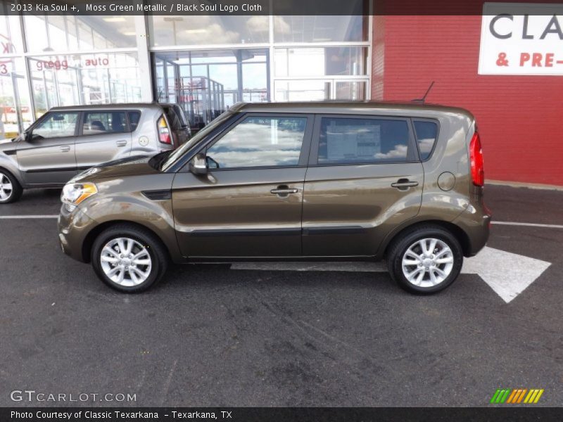 Moss Green Metallic / Black Soul Logo Cloth 2013 Kia Soul +