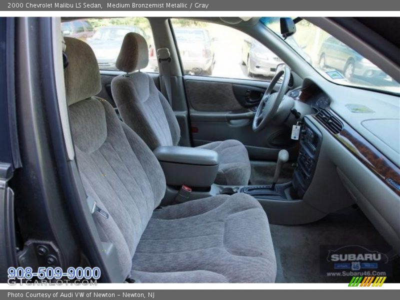 Medium Bronzemist Metallic / Gray 2000 Chevrolet Malibu LS Sedan