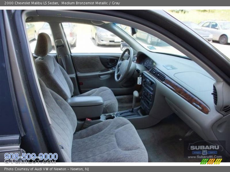 Medium Bronzemist Metallic / Gray 2000 Chevrolet Malibu LS Sedan