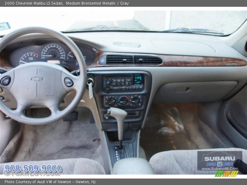 Medium Bronzemist Metallic / Gray 2000 Chevrolet Malibu LS Sedan