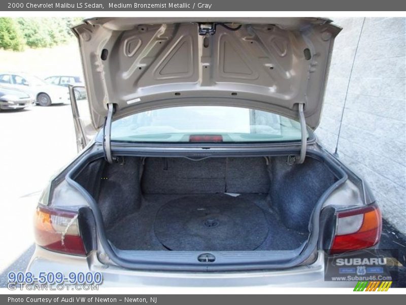 Medium Bronzemist Metallic / Gray 2000 Chevrolet Malibu LS Sedan