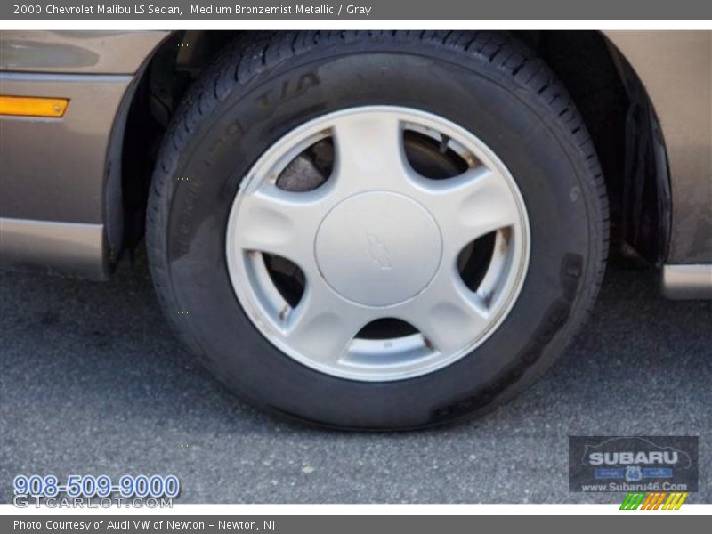 Medium Bronzemist Metallic / Gray 2000 Chevrolet Malibu LS Sedan