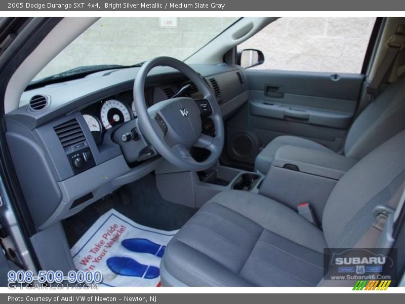 Bright Silver Metallic / Medium Slate Gray 2005 Dodge Durango SXT 4x4