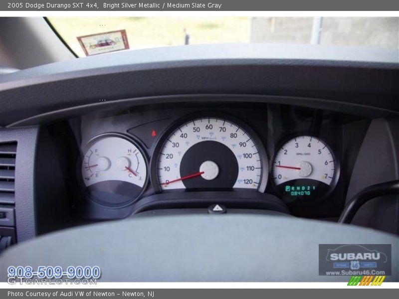 Bright Silver Metallic / Medium Slate Gray 2005 Dodge Durango SXT 4x4