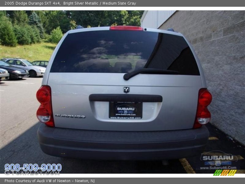 Bright Silver Metallic / Medium Slate Gray 2005 Dodge Durango SXT 4x4