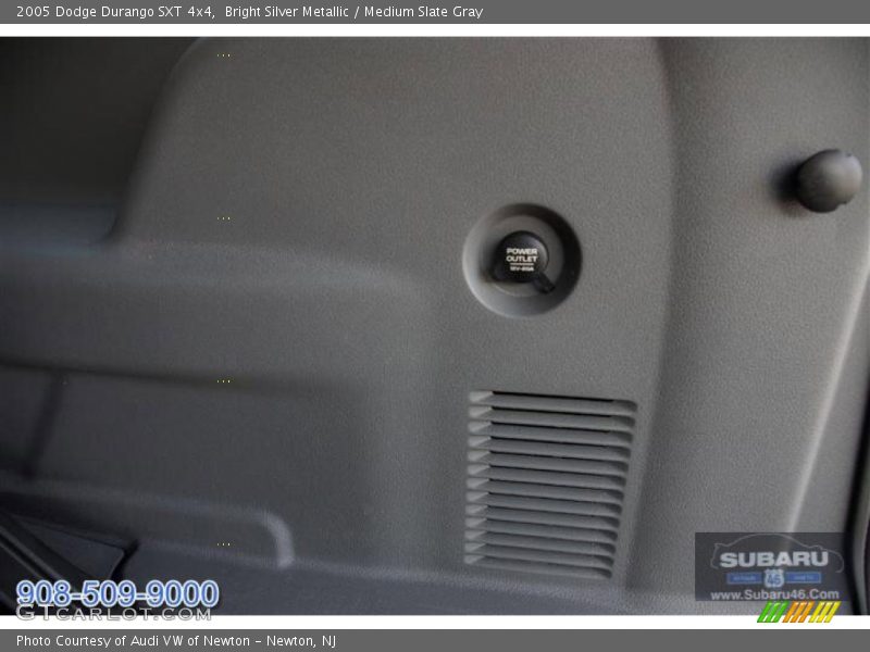 Bright Silver Metallic / Medium Slate Gray 2005 Dodge Durango SXT 4x4