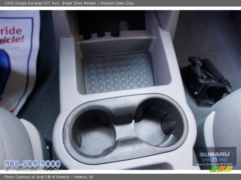 Bright Silver Metallic / Medium Slate Gray 2005 Dodge Durango SXT 4x4