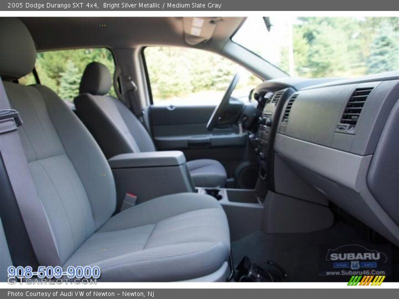Bright Silver Metallic / Medium Slate Gray 2005 Dodge Durango SXT 4x4