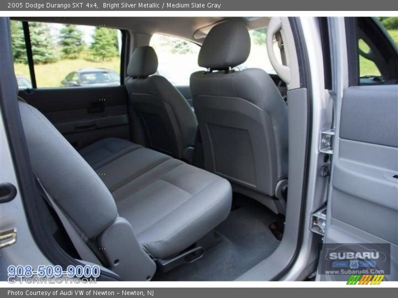 Bright Silver Metallic / Medium Slate Gray 2005 Dodge Durango SXT 4x4